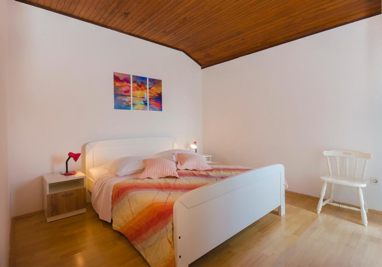 Apartment And Rooms Ema Vodice Zewnętrze zdjęcie