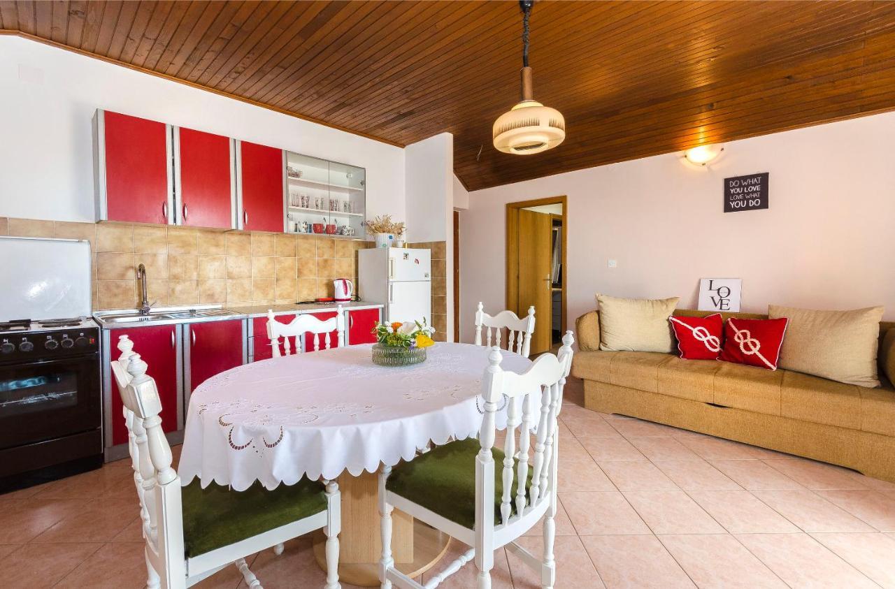 Apartment And Rooms Ema Vodice Zewnętrze zdjęcie