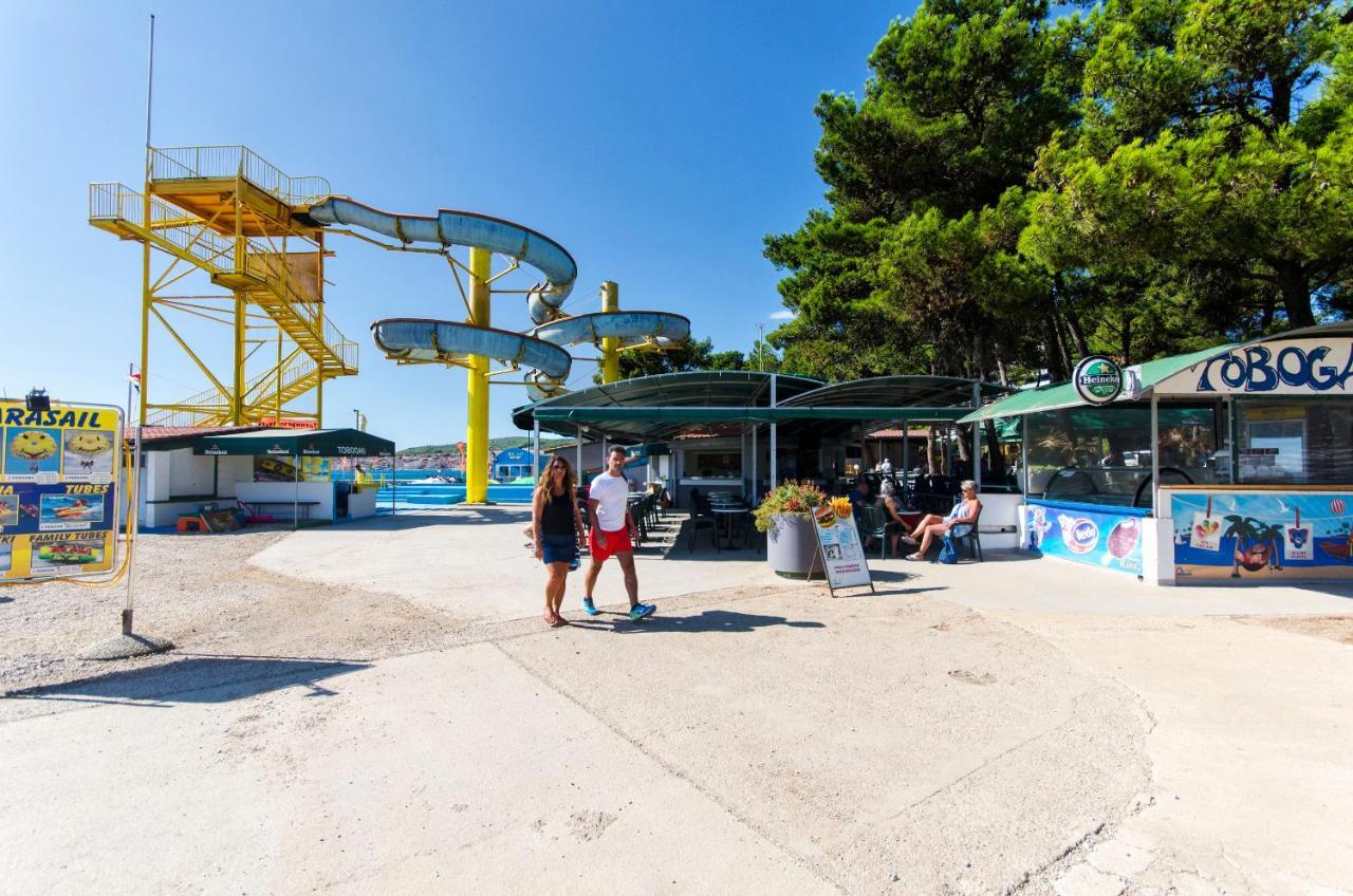 Apartment And Rooms Ema Vodice Zewnętrze zdjęcie